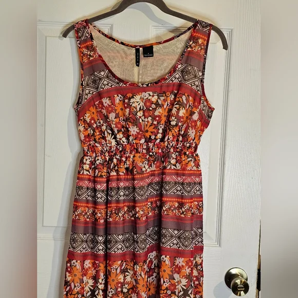 GUC | NEW DIRECTIONS | S - Picture 8 of 16